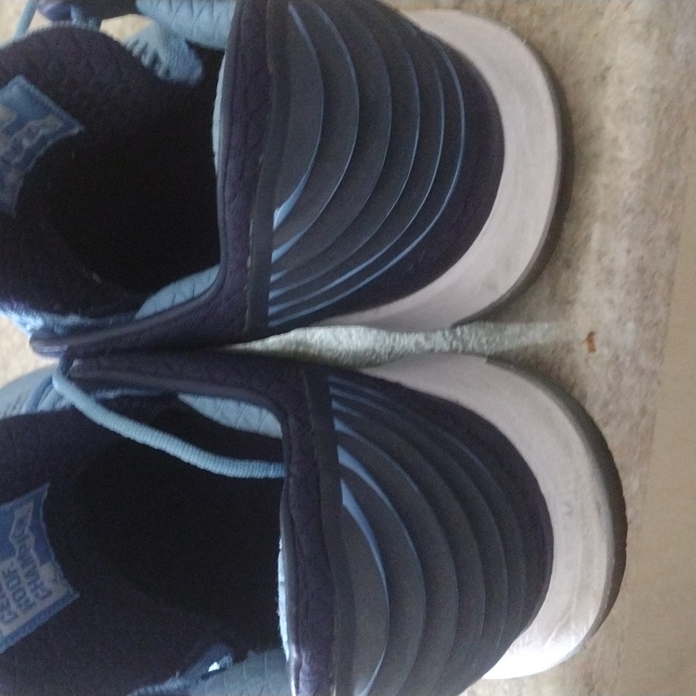 Shoe - Picture 5 of 7